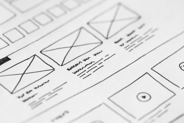 User Experience Design and UIUX course in website development